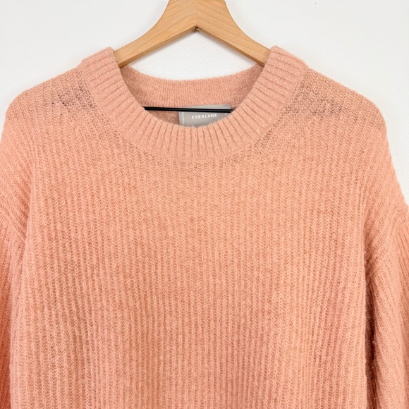 EVERLANE The Cocoon Crew Alpaca Wool Blend Sweater Size M Blush Pink Lightweight - Picture 3 of 14